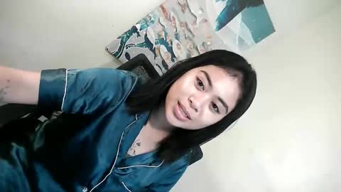 Snapshot of pinay_shinexxx chatting on May 29, 12:08 am pinay_shinexxx online show from May 29, 12:08 am
