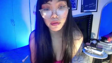 dee online show from November 24, 7:46 pm