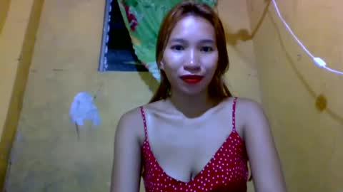 Snapshot of pinaybeauty_25 chatting on January 21, 10:52 am im jane online show from January 21, 10:52 am