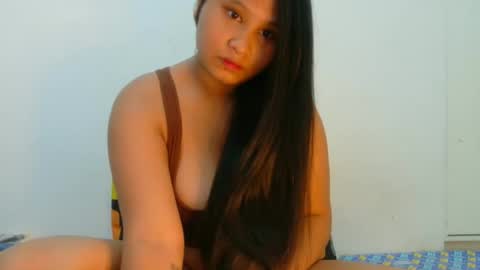 Snapshot of pinaybigboobs_69 chatting on November 12, 5:19 am just call me rose online show from November 12, 5:19 am