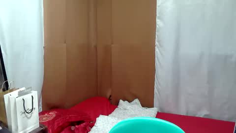 Snapshot of pinaycutie_jilian chatting on May 28, 1:25 am jilian online show from May 28, 1:25 am