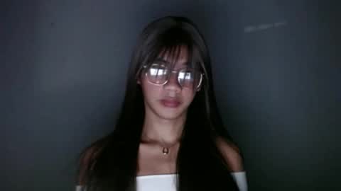 Snapshot of pinayjaica chatting on April 15, 11:28 am Jaica online show from April 15, 11:28 am