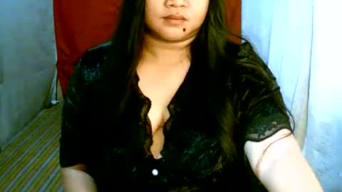 Snapshot of pinayjona chatting on June 10, 2:16 pm pinayjona online show from June 10, 2:16 pm