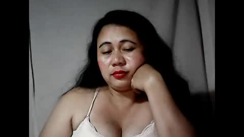 Snapshot of pinaymama12345 chatting on March 8, 1:47 pm pinaymama12345 online show from March 8, 1:47 pm