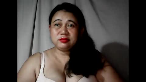 Snapshot of pinaymama12345 chatting on October 4, 10:41 pm pinaymama12345 online show from October 4, 10:41 pm