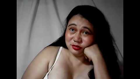 Snapshot of pinaymama12345 chatting on October 13, 10:54 pm pinaymama12345 online show from October 13, 10:54 pm