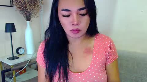 Snapshot of pinaymorena69 chatting on March 10, 10:55 pm Just cath online show from March 10, 10:55 pm