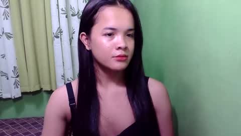 Snapshot of pinaymorena_rhowe chatting on December 6, 4:36 am pinaymorena_rhowe online show from December 6, 4:36 am