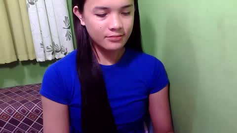 Snapshot of pinaymorena_rhowe chatting on December 10, 11:51 pm pinaymorena_rhowe online show from December 10, 11:51 pm