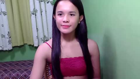 Snapshot of pinaymorena_rhowe chatting on December 26, 3:27 am pinaymorena_rhowe online show from December 26, 3:27 am