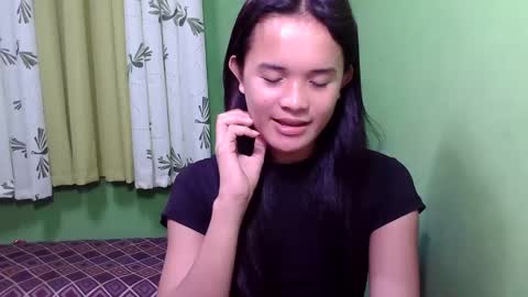 Snapshot of pinaymorena_rhowe chatting on January 10, 8:29 am pinaymorena_rhowe online show from January 10, 8:29 am