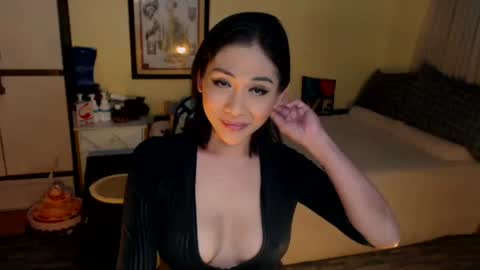 Snapshot of pinaysluttyaira chatting on October 2, 3:35 am PinaySluttyAira online show from October 2, 3:35 am
