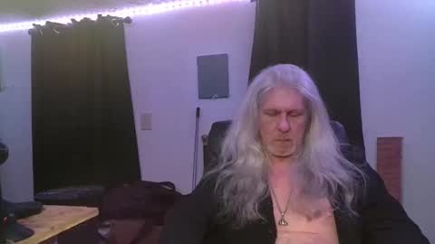 Snapshot of pincoffin chatting on November 12, 5:30 am Pincoffin online show from November 12, 5:30 am