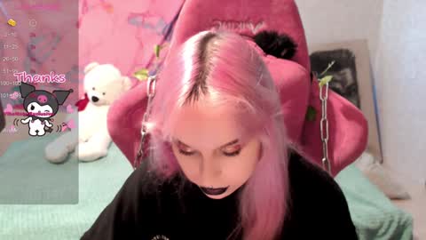 Nancy online show from December 4, 9:02 pm