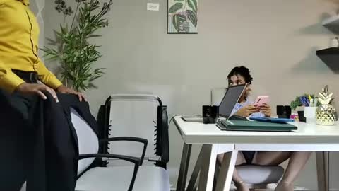 Snapshot of pineappleflipped chatting on June 27, 9:14 am pineappleflipped online show from June 27, 9:14 am