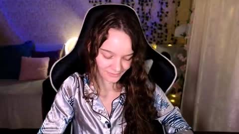 Stephanie online show from March 8, 8:34 pm