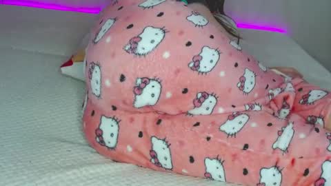 Snapshot of pink_pikachu_ chatting on February 18, 4:48 pm Pikachu pika online show from February 18, 4:48 pm