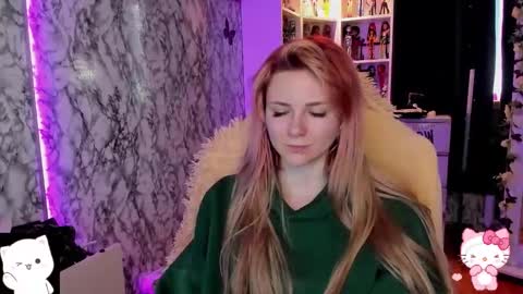 Snapshot of pink_ss chatting on April 7, 12:38 pm Saly online show from April 7, 12:38 pm
