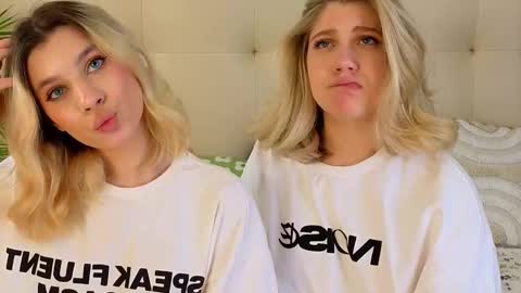 Adele online show from December 4, 10:51 pm