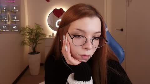 Snapshot of pinkan8el chatting on February 17, 2:41 am pinkan8el online show from February 17, 2:41 am