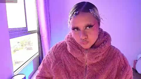  . online show from February 1, 10:19 pm