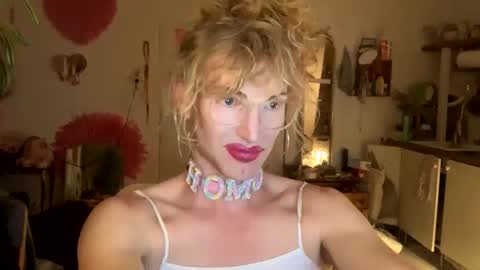 pinkfag online show from September 10, 7:03 pm