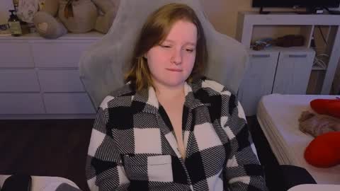 pinkiep1e online show from March 28, 4:01 am