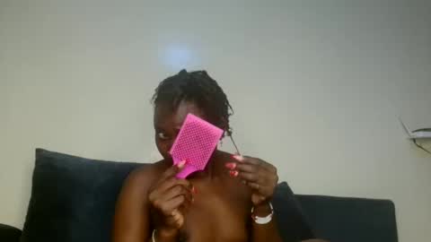 Snapshot of pinklover2003 chatting on May 18, 3:40 pm Serena online show from May 18, 3:40 pm