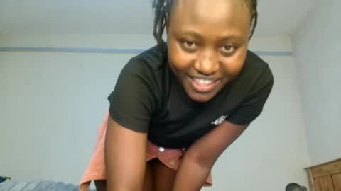 Snapshot of pinklover2003 chatting on June 28, 9:43 pm Serena online show from June 28, 9:43 pm