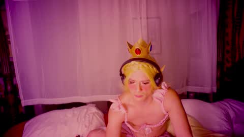 Snapshot of pinkpillbambi chatting on January 19, 2:59 am pinkpillbambi online show from January 19, 2:59 am