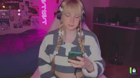 pinkvenom_ online show from February 28, 3:24 pm