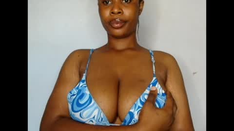 pinkxsugar online show from July 22, 8:06 am