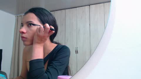 Snapshot of pinky_f00x chatting on April 30, 7:31 pm pinky_f00x online show from April 30, 7:31 pm