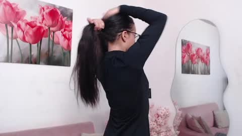 Snapshot of pinky_f00x chatting on May 8, 7:19 pm pinky_f00x online show from May 8, 7:19 pm