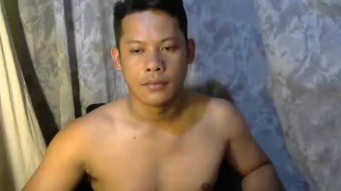 Snapshot of pinoy_bigcummer chatting on March 8, 2:04 am pinoy_bigcummer online show from March 8, 2:04 am