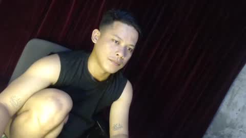 Snapshot of pinoy_bigcummer chatting on March 21, 8:52 am pinoy_bigcummer online show from March 21, 8:52 am
