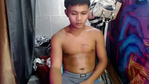 Snapshot of pinoy_fucker18 chatting on July 9, 10:41 am pinoy_fucker18 online show from July 9, 10:41 am