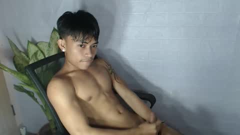 Snapshot of pinoy_palautogxxx chatting on February 16, 5:20 pm pinoy_palautogxxx online show from February 16, 5:20 pm