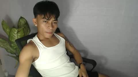 Snapshot of pinoy_palautogxxx chatting on February 22, 2:48 pm pinoy_palautogxxx online show from February 22, 2:48 pm