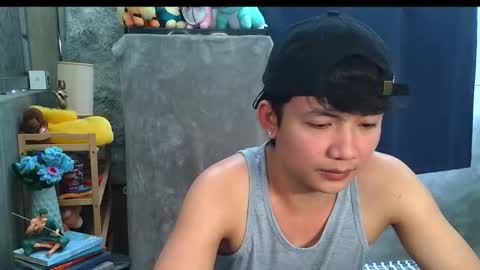 alex online show from February 11, 7:02 am