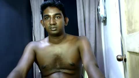 rayvienn online show from April 27, 3:54 pm