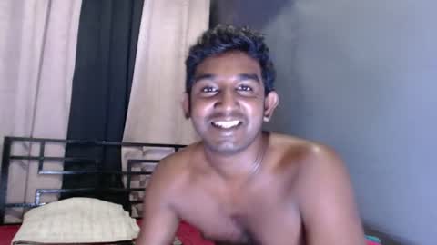 Snapshot of pinoybbc_xx chatting on June 13, 7:28 am rayvienn online show from June 13, 7:28 am