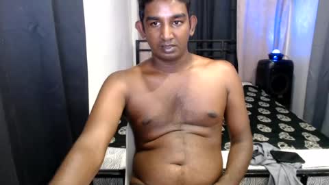 Snapshot of pinoybbc_xx chatting on July 13, 7:22 am rayvienn online show from July 13, 7:22 am