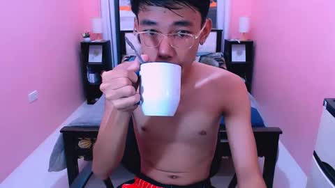 Snapshot of pinoydaksstream chatting on June 15, 8:38 am pinoydaksstream online show from June 15, 8:38 am