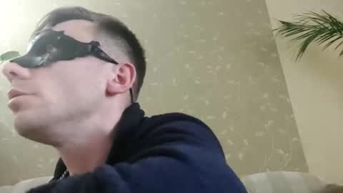 piotruspan94 online show from November 25, 12:49 pm