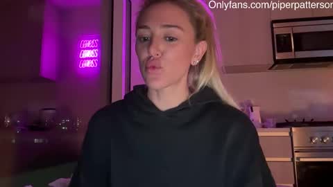 PipinPiper online show from February 5, 5:56 am