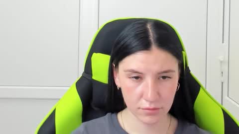 Snapshot of piper_smilee chatting on May 21, 12:12 pm Piper online show from May 21, 12:12 pm