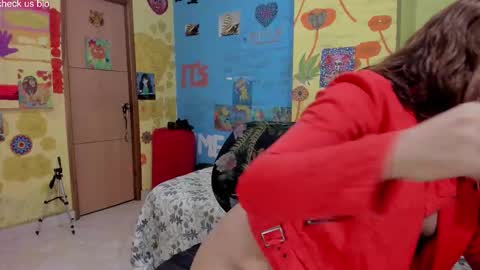 Snapshot of pipeshowtime chatting on November 30, 2:32 pm VALENTINA y PIPE online show from November 30, 2:32 pm