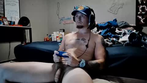Snapshot of pippylongdickin chatting on May 18, 7:09 pm pippylongdickin online show from May 18, 7:09 pm