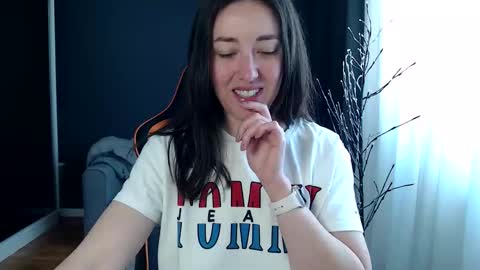 Snapshot of piscesgirl06 chatting on April 20, 4:59 am piscesgirl06 online show from April 20, 4:59 am